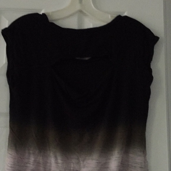 Tops - Picture 2 of 3